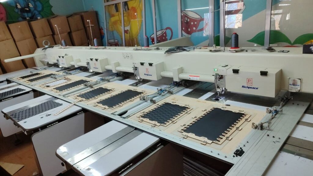 Richpeace 4-головочный контурный автомат массовое производство стежки — Автостудия K9
